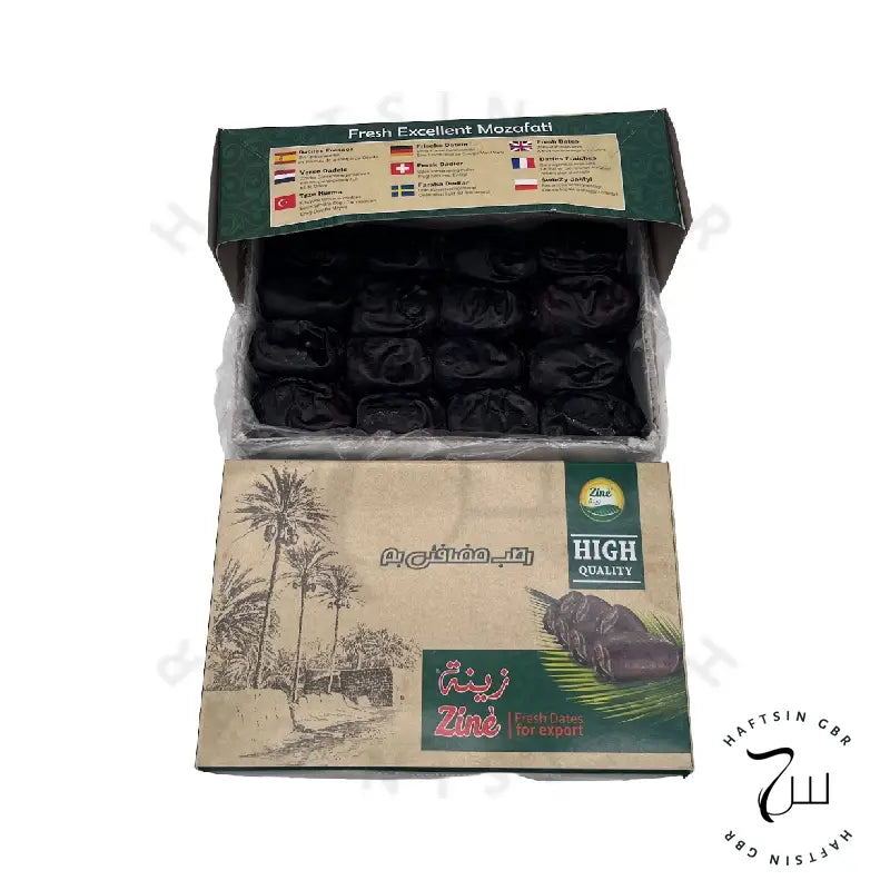 Haftsin Mazafati Datteln – „Zine“ High Quality, geöffnete Box mit schwarzen weichen Datteln (Produktfoto)